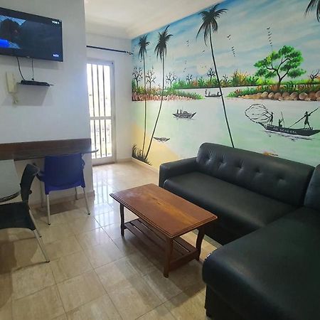 Bricos Appartement Sud Foire Dakar Esterno foto